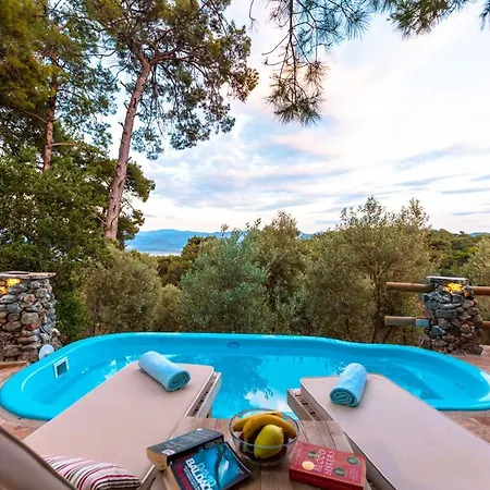 Sleeps 2 Pool Air Con Wifi Вилла