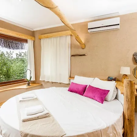 Вилла Sleeps 2 Pool Air Con Wifi *